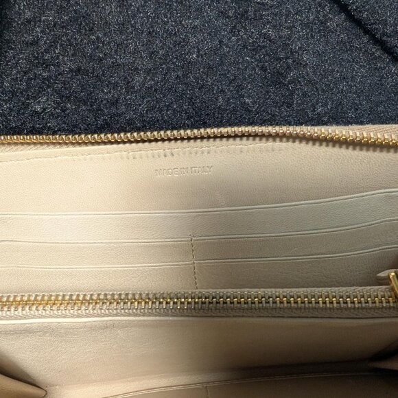 Authentic Prada Tufted Leather Zip Wallet with Original Authenticity Card - Picture 6 of 9